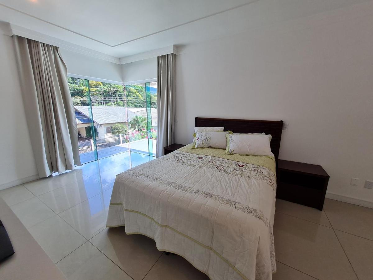 Lux House - Natureza - Piscina - Alto Padrao. Nova Trento Εξωτερικό φωτογραφία